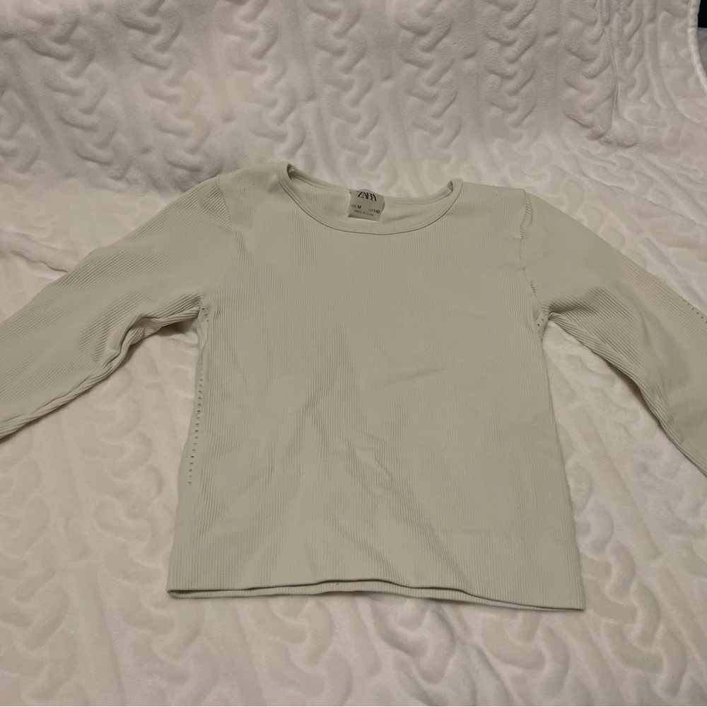 ZARA KIDS ACTIVEWEAR Top.